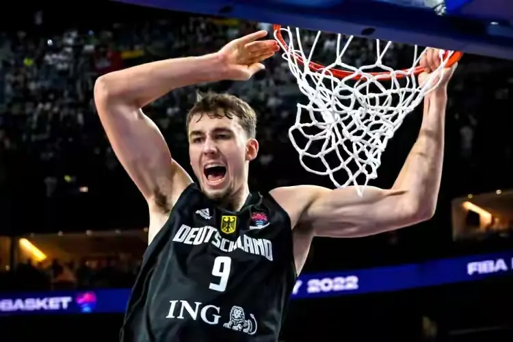 从NBA角, AA 从NBA角, AA